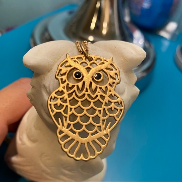 Owl pendant necklace - Picture 2 of 3